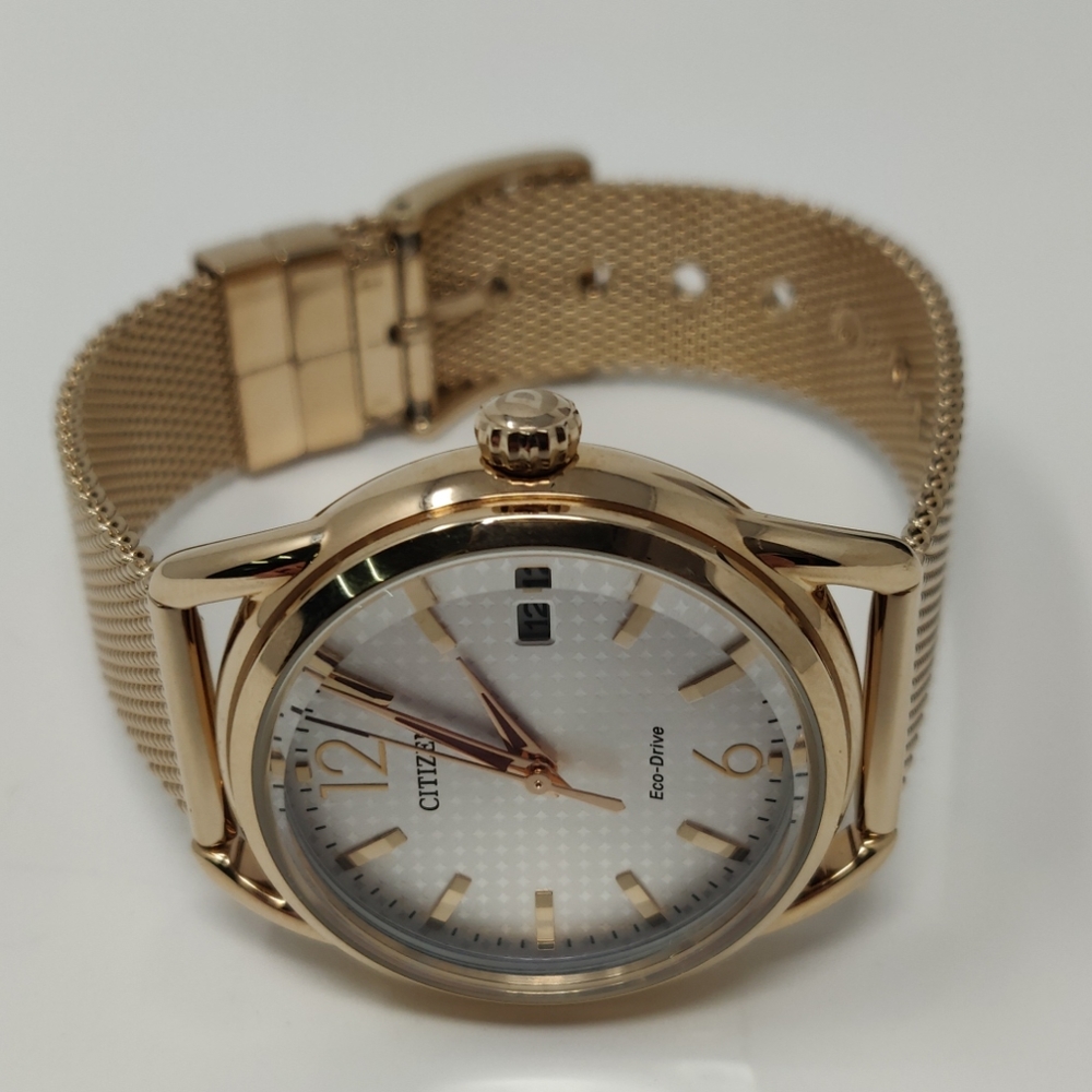 Citizen Women's Gold-Tone Mesh Watch - Picture 4 of 6